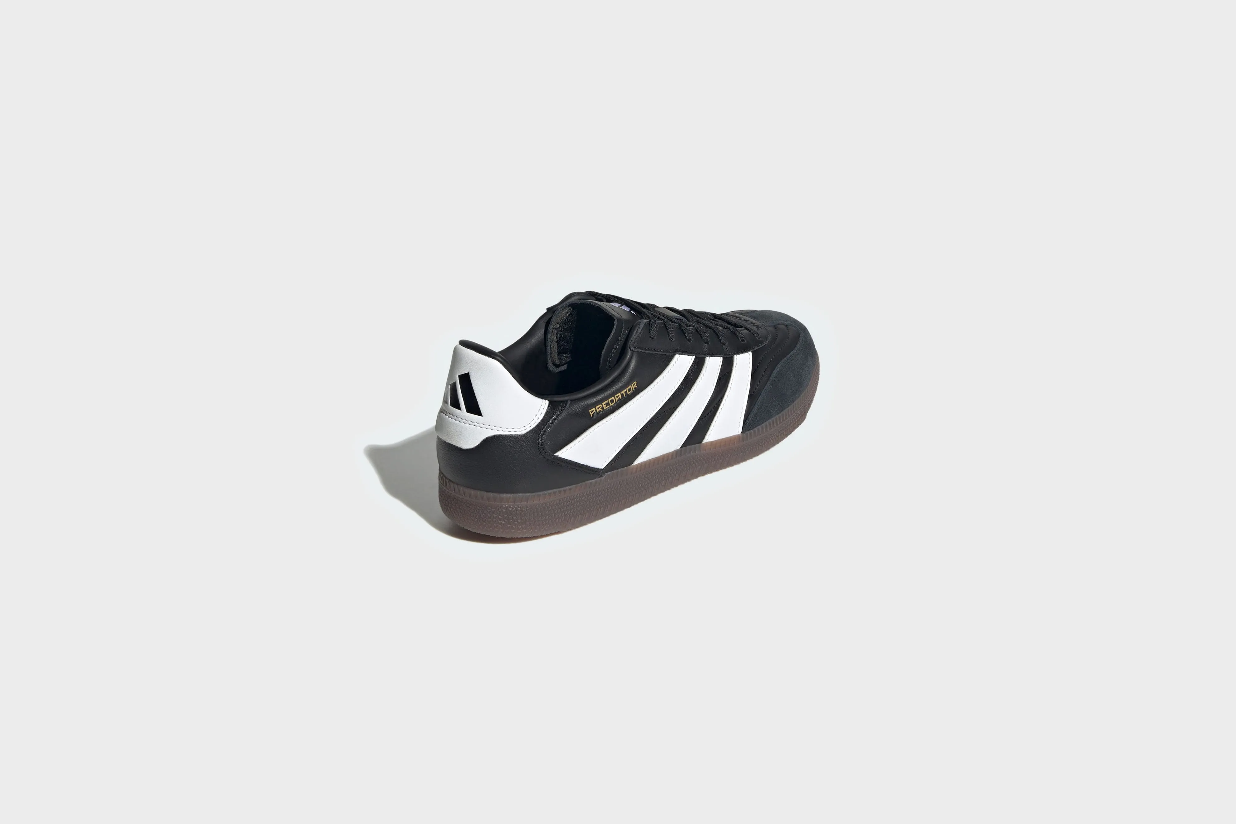 Adidas Predator Freestyle (Core Black/Cloud White/Gold Metallic)