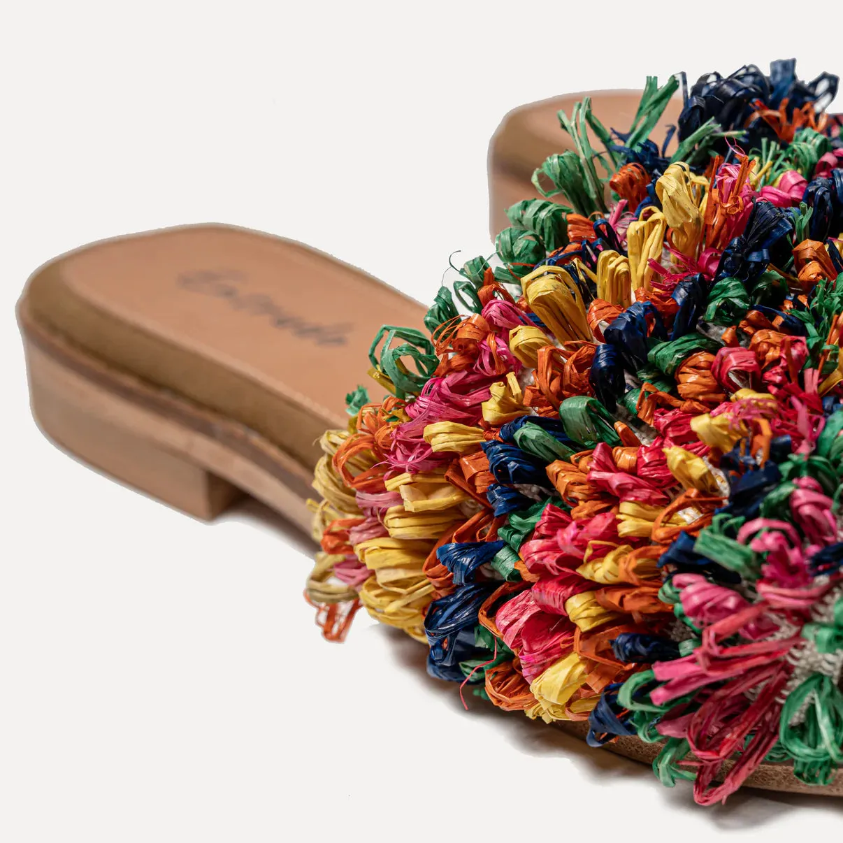 Baçal - colorful raffia sliders in handmade weaving