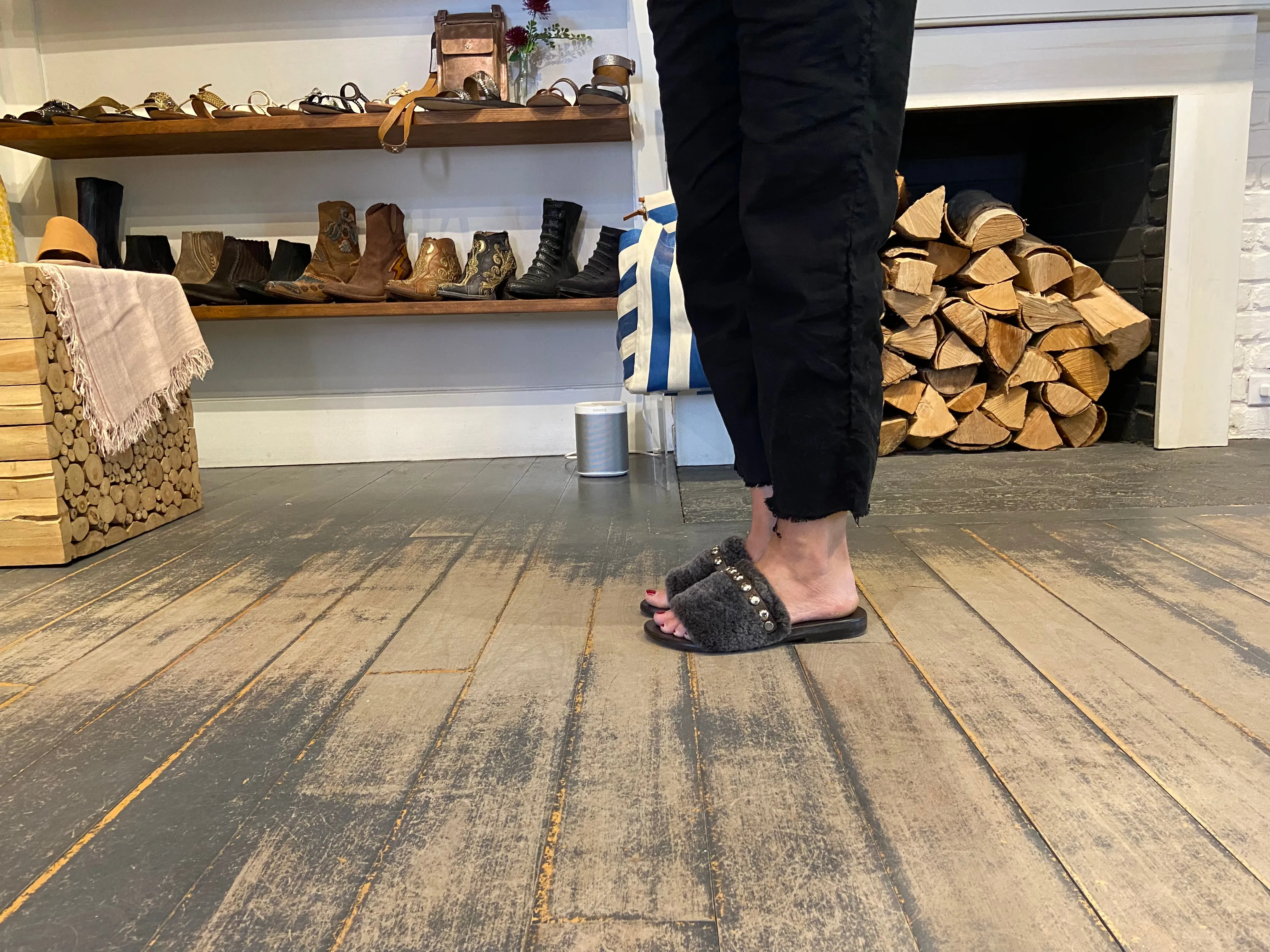 Bare Shearling Sandal | Black