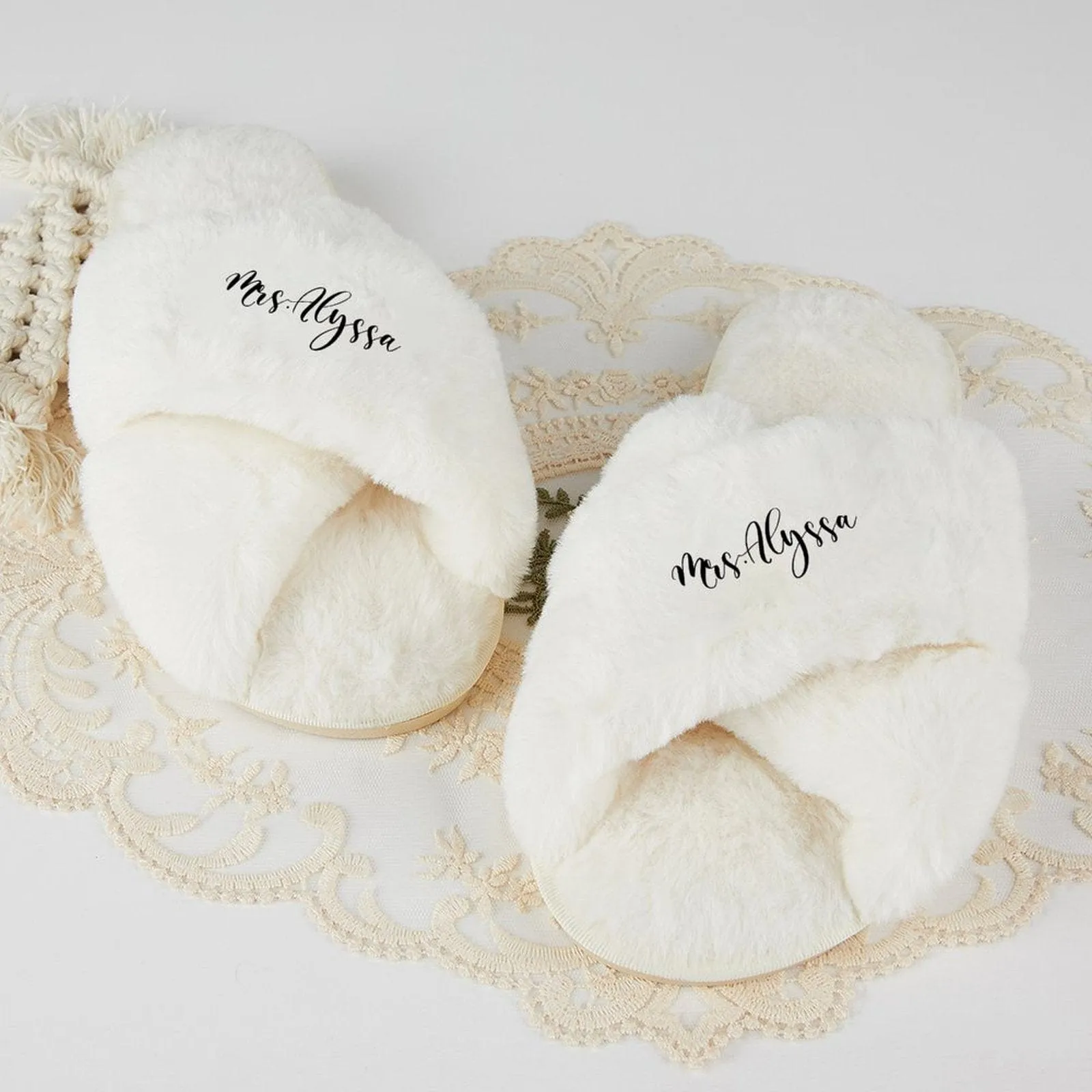 Custom Name Bridesmaid Slippers Fluffy Bridal Slippers Fuzzy Cross Band House Slide Shoes
