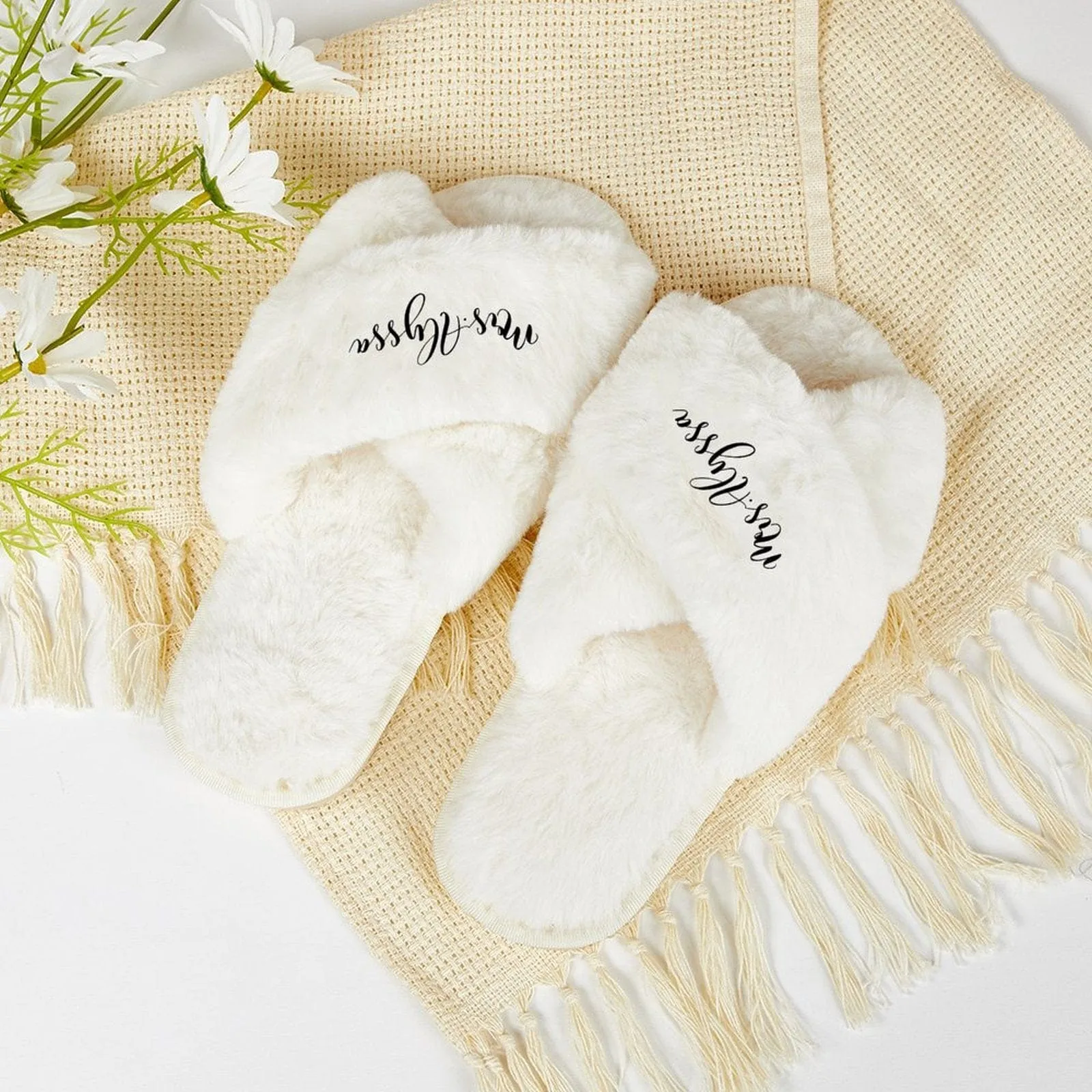 Custom Name Bridesmaid Slippers Fluffy Bridal Slippers Fuzzy Cross Band House Slide Shoes