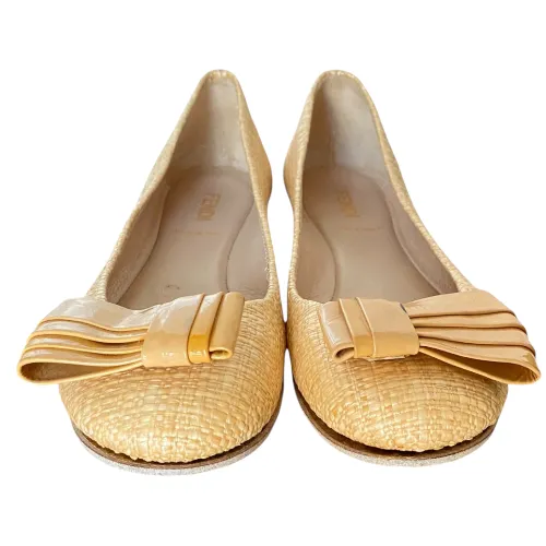 FENDI Beige Raffia Woven Patent Leather Bow Detail Ballet Flats, Size 36.5