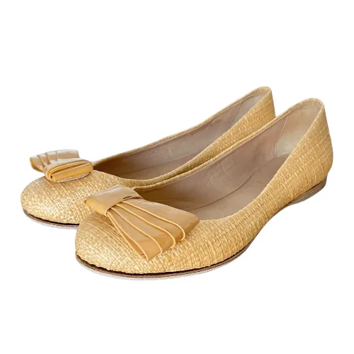 FENDI Beige Raffia Woven Patent Leather Bow Detail Ballet Flats, Size 36.5
