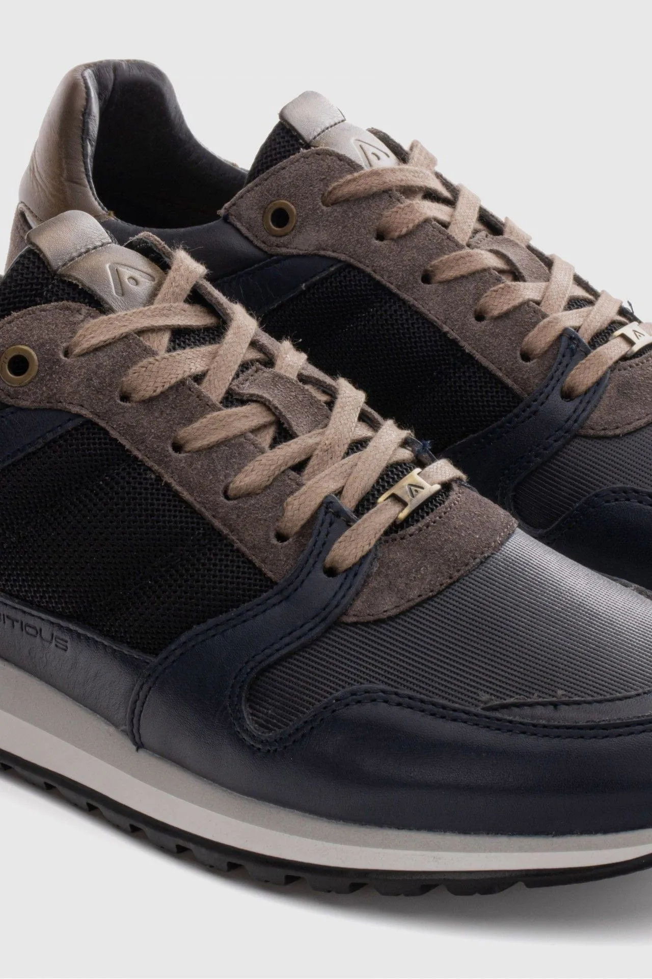 Grizz Leather Trainers - Navy/Black