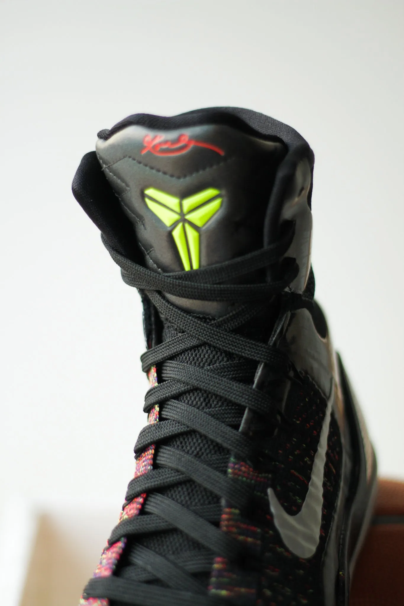 KOBE IX ELITE PROTRO "BLACK/METALLIC SILVER-BRIGHT CRIMSON"
