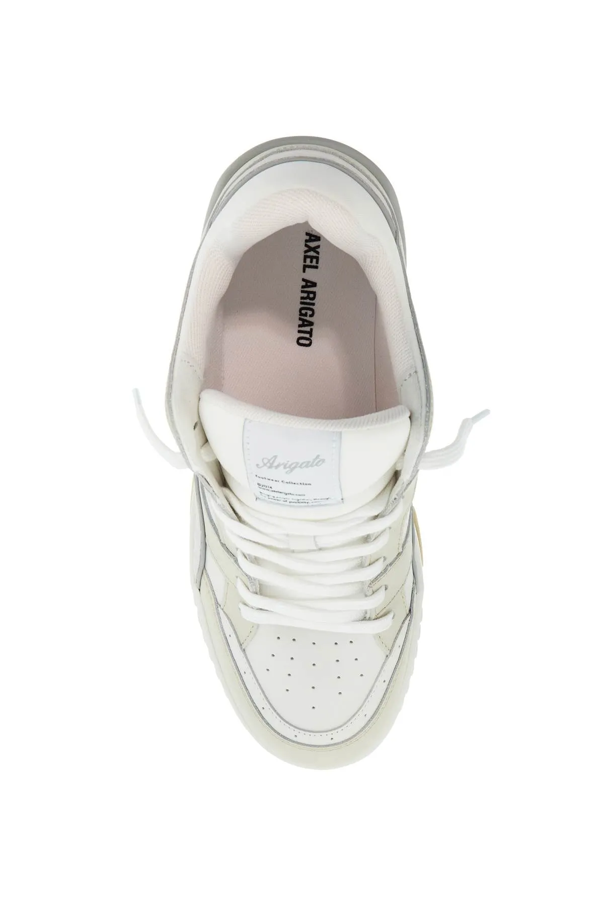 Low-cut Sneaker Style