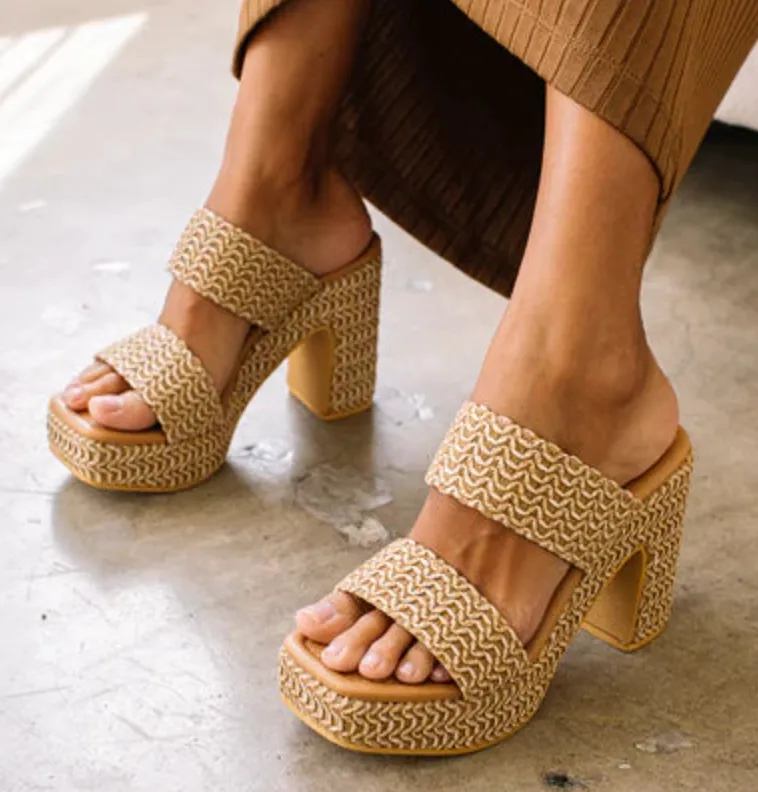 Matisse Gem Platform Heel Camel