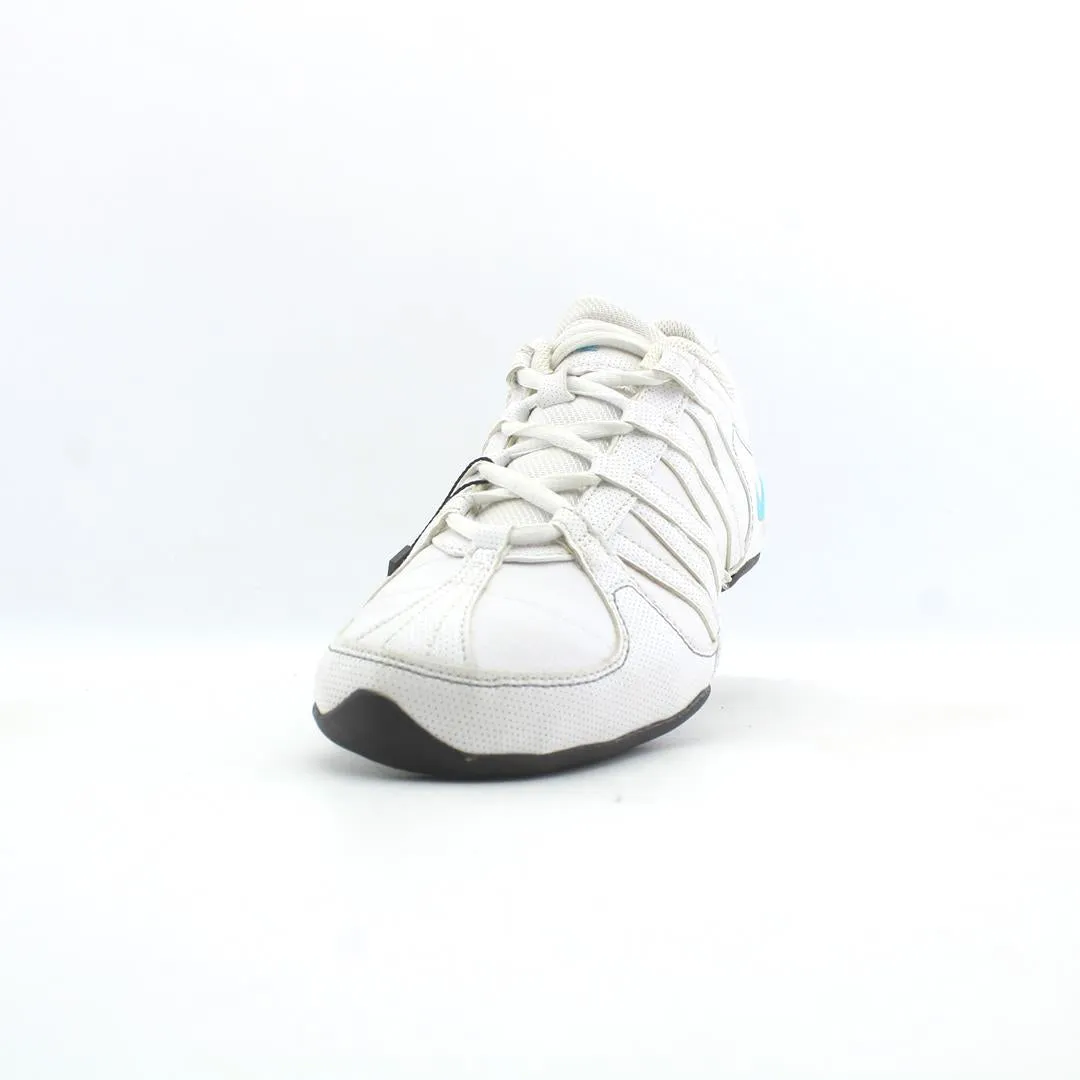 NIKE  MUSIQUE 4