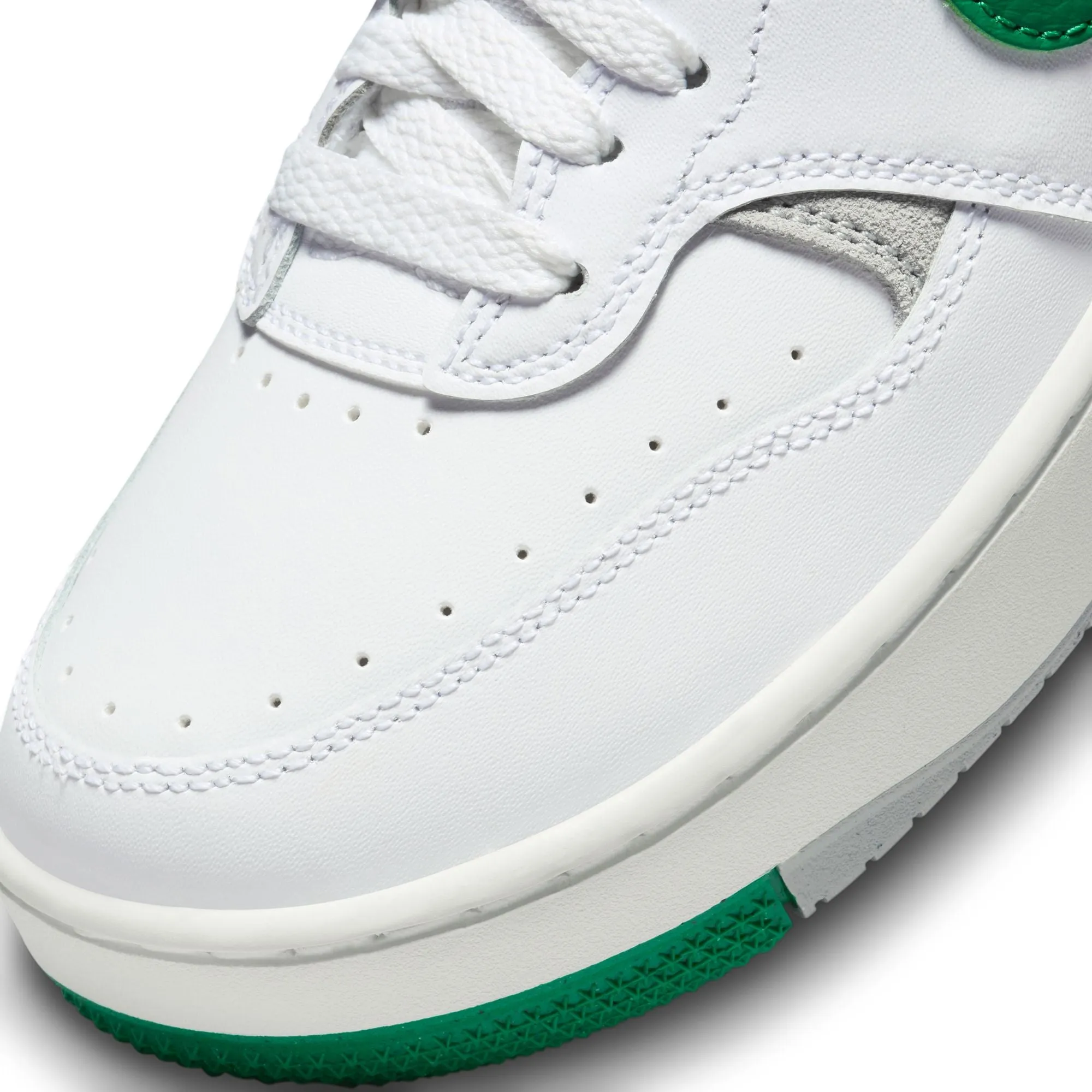 Nike - W Gamma Force