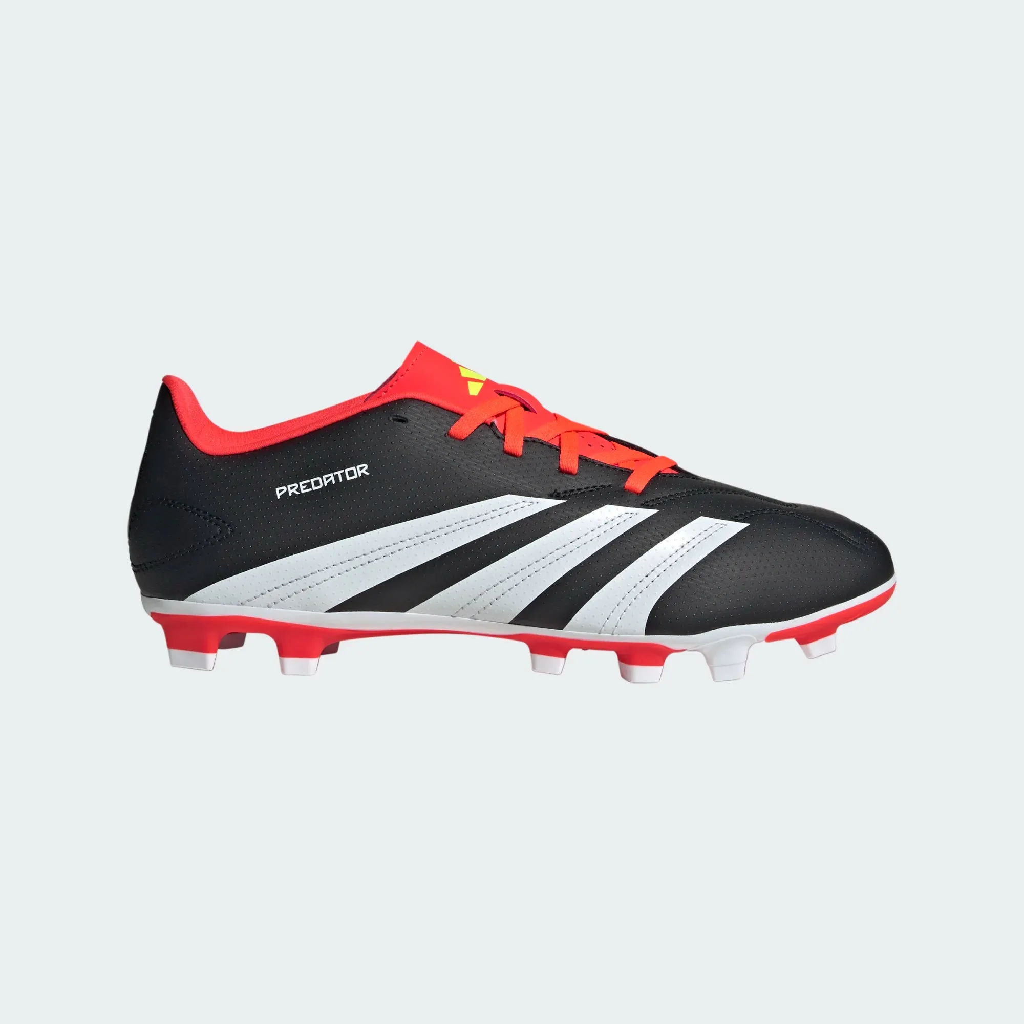 PREDATOR CLUB FxG CBLACK/FTWWHT/SOLRED