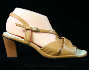 Size 9 Caramel Sandals - Glossy Tan 1970s Shoes - Criss Cross Slingback Heels - Peep Toe Summer Pumps - 70s Hush Puppies - NOS Deadstock